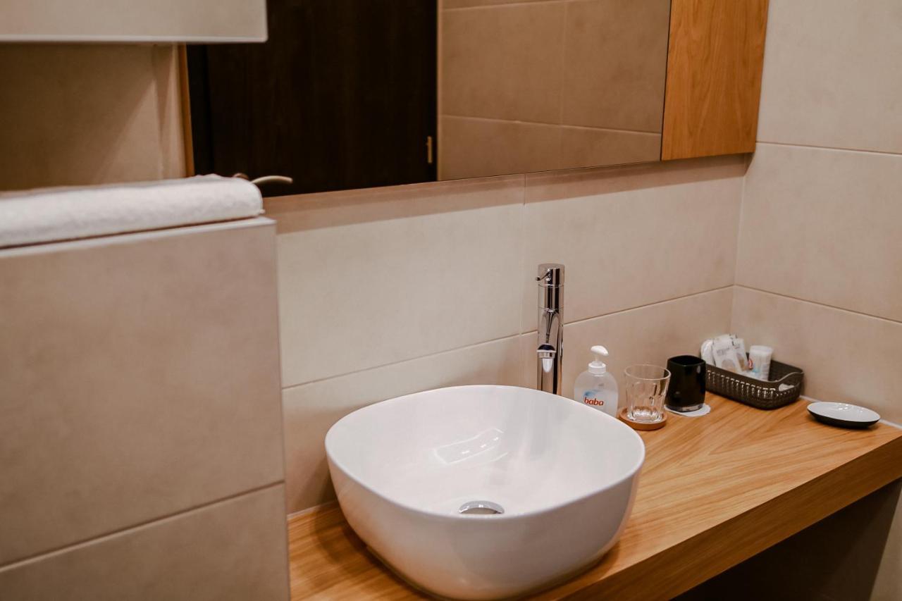 Sohaz Panzio Es Apartmanhaz ソルノク エクステリア 写真
