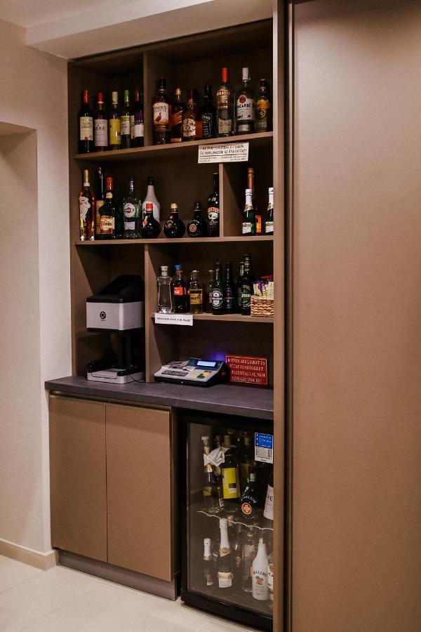 Sohaz Panzio Es Apartmanhaz ソルノク エクステリア 写真