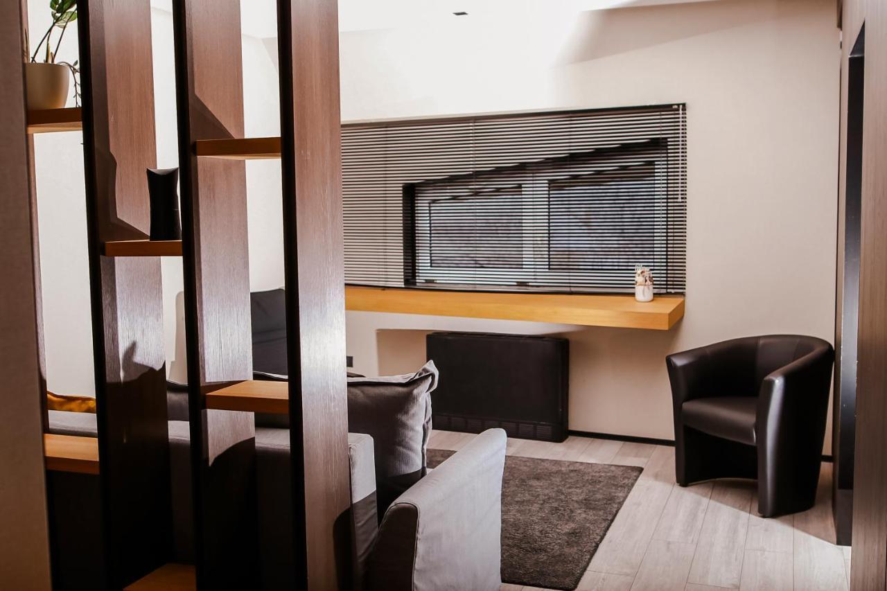 Sohaz Panzio Es Apartmanhaz ソルノク エクステリア 写真