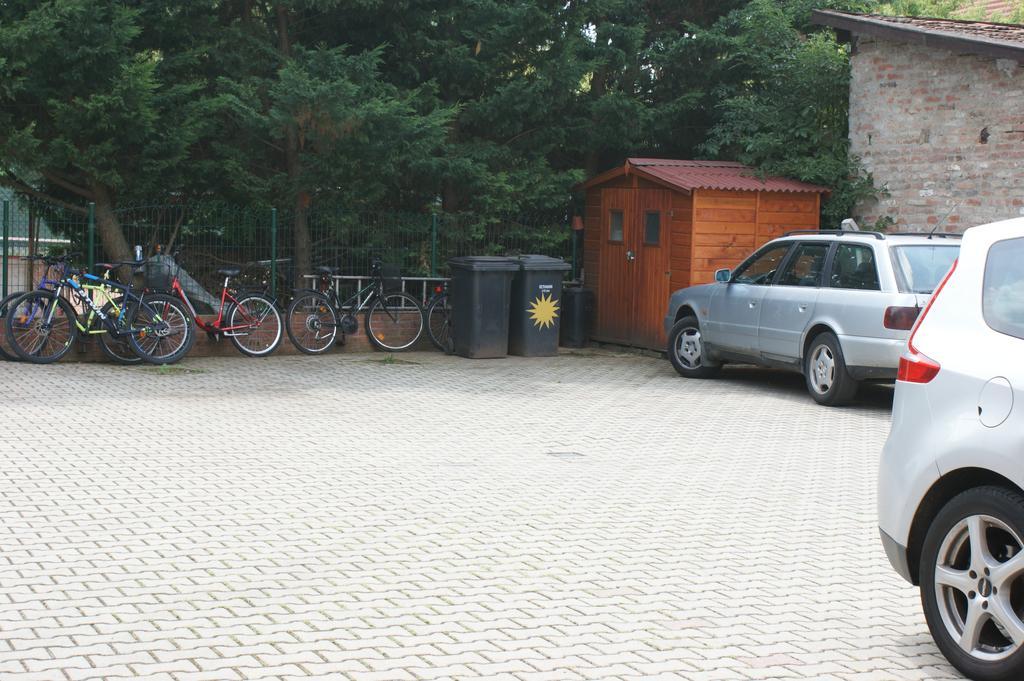 Sohaz Panzio Es Apartmanhaz ソルノク エクステリア 写真